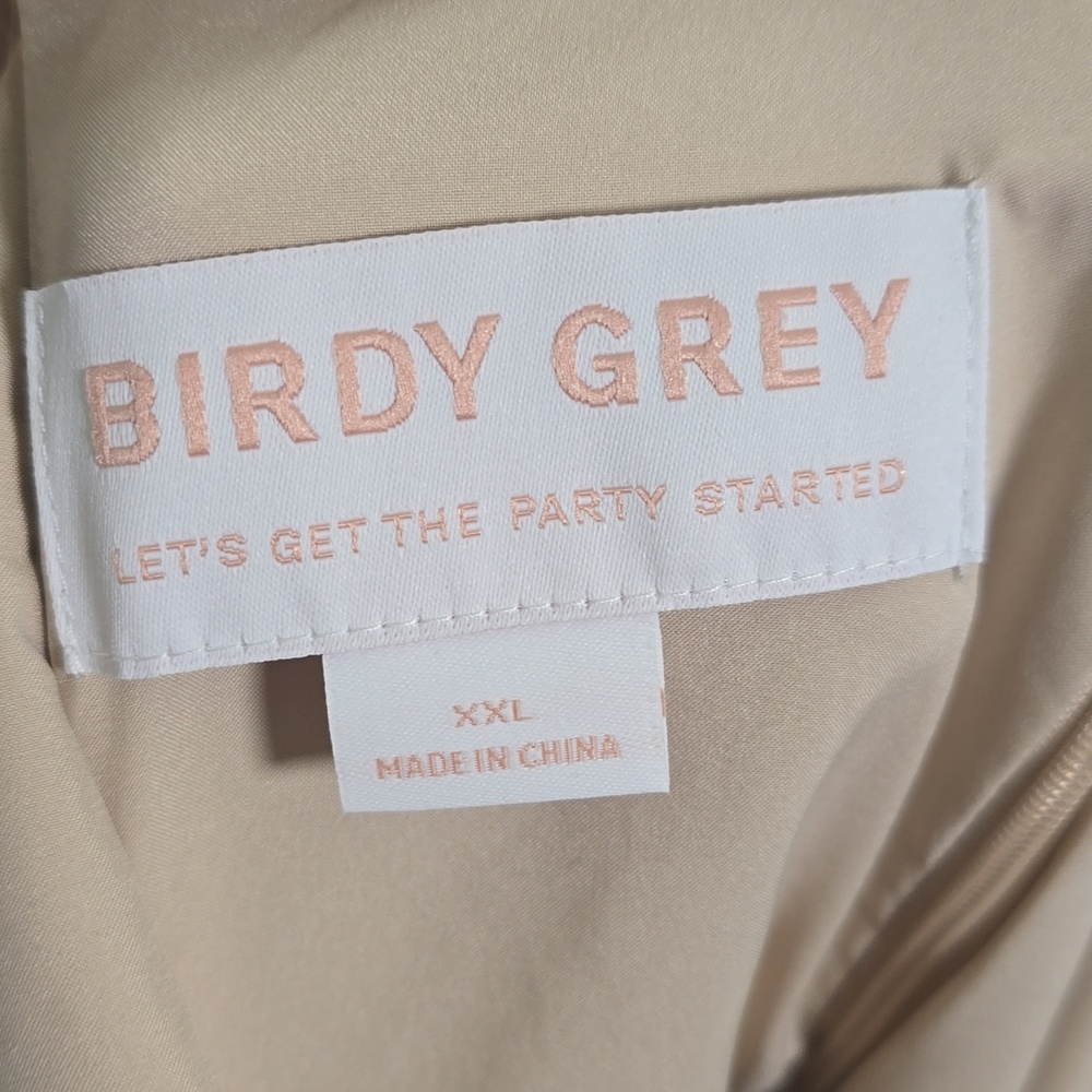 Birdie grey Elegant Square-Neck Satin Gown in Gold Color Size XXL NWT. - Picture 11 of 11